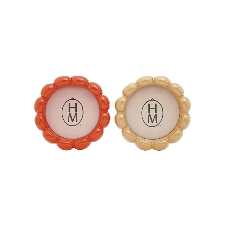 Round Resin Scalloped Photo Frame