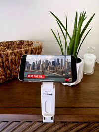 Hold It Right There : Magnetic Travel Phone Stand