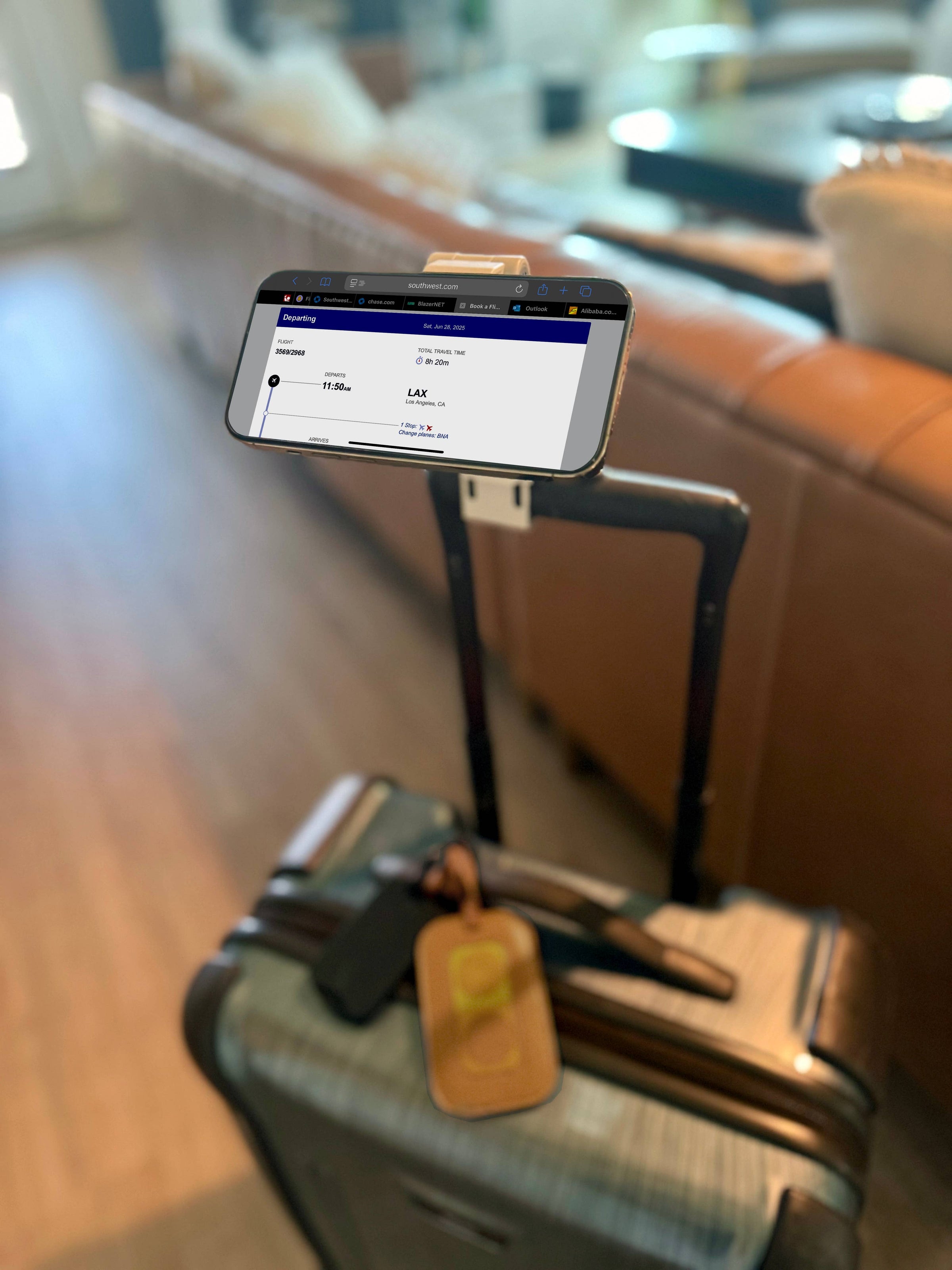 Hold It Right There : Magnetic Travel Phone Stand