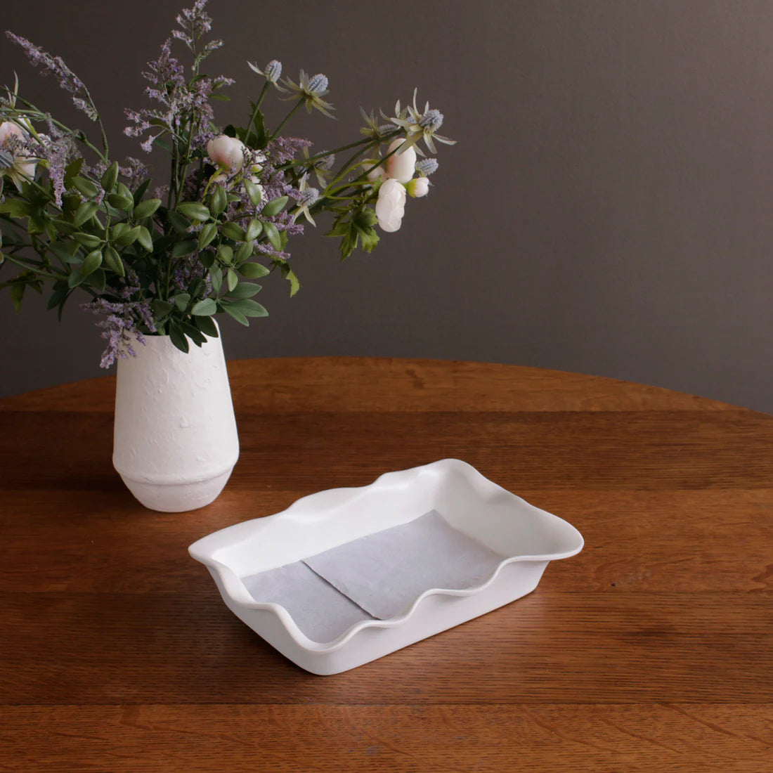 Vida Nube Guest Towel Holder-White