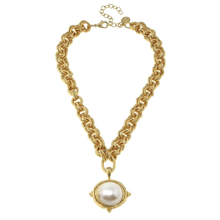 Pearl Cab Gold Necklace