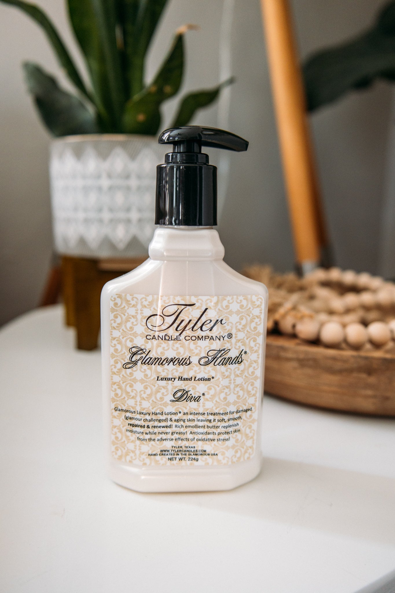 Diva Luxury Hand Lotion, 224g