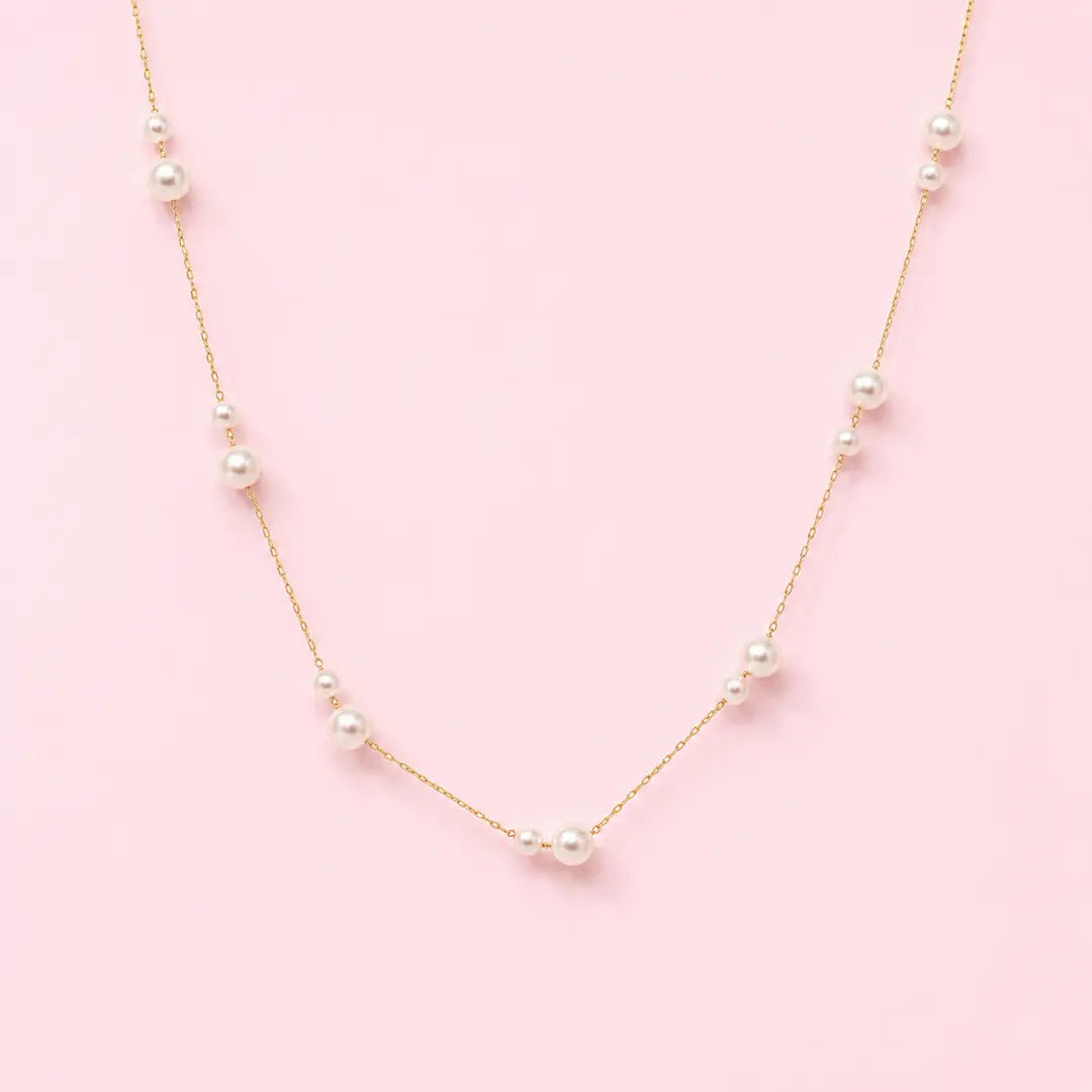 Lovely Lady Dainty Pearl Necklace