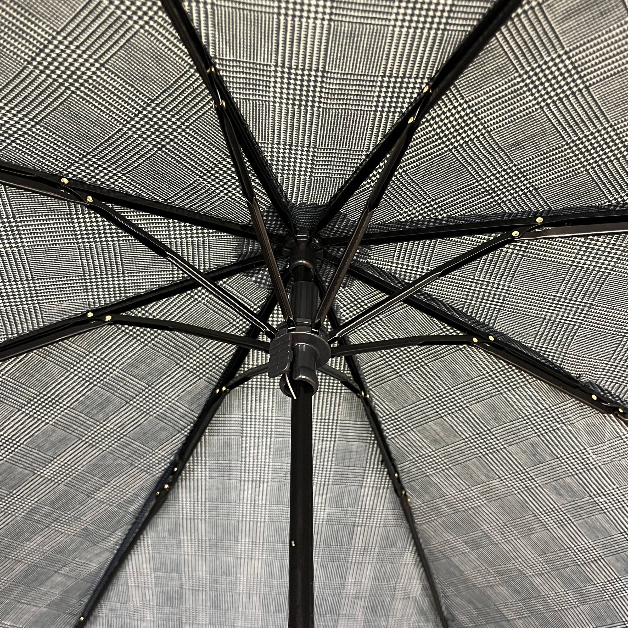 London Fog 42" Manual Open Super Mini Umbrella - Houndstooth