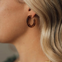 Tortoise Flat Hoops
