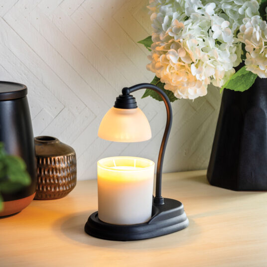 Black Signature Aurora Candle Warmer Lamp