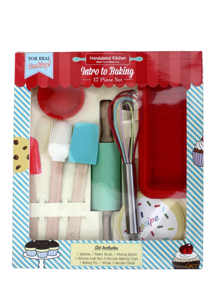 Intro to Baking 17 Piece Toy