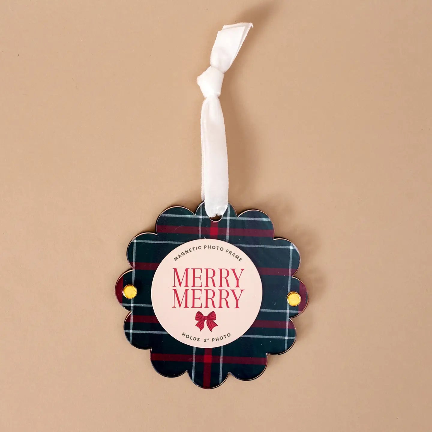 Scalloped Round Picture Frame Ornament