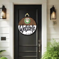 Classic Stain "Welcome" with room for a mini