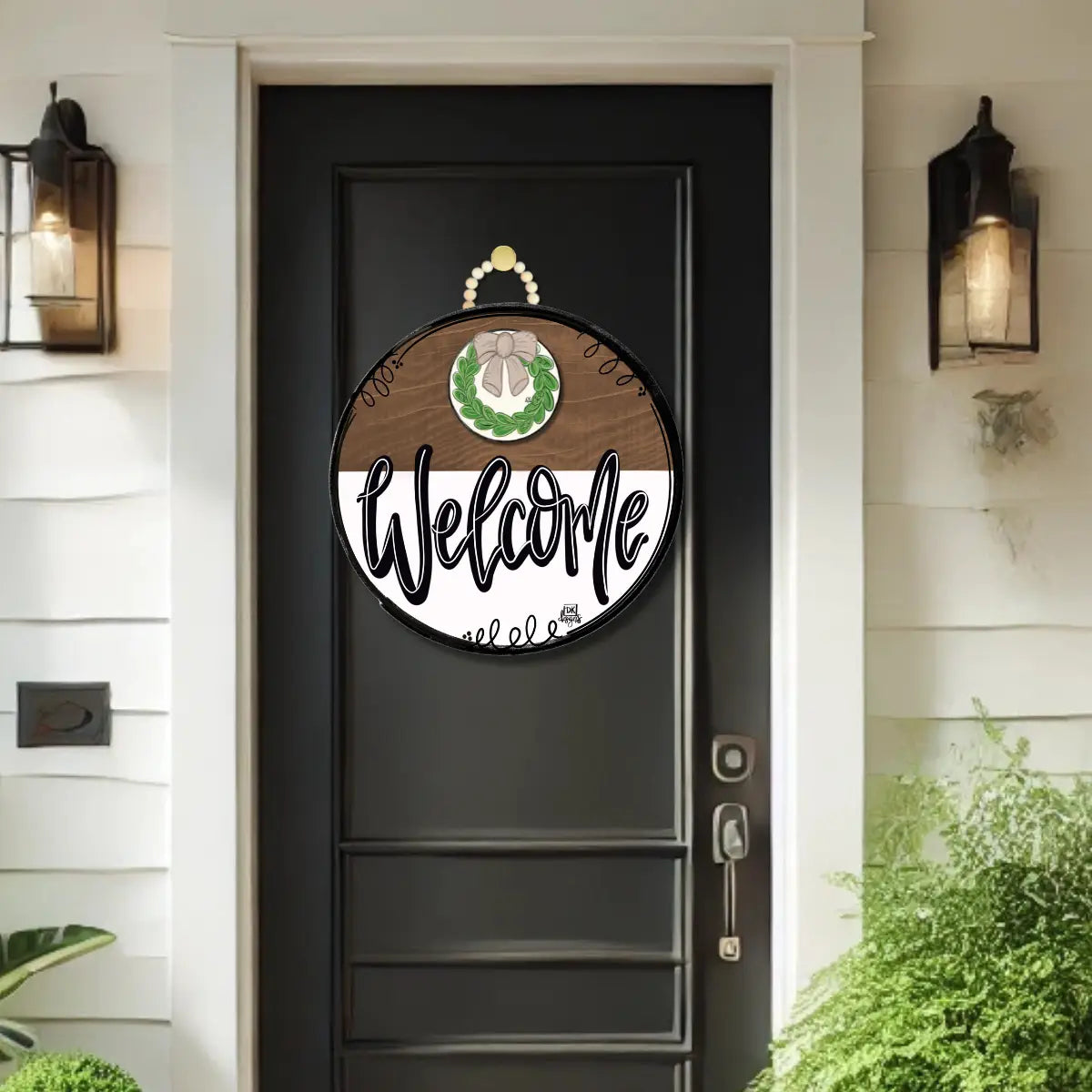 Classic Stain "Welcome" with room for a mini