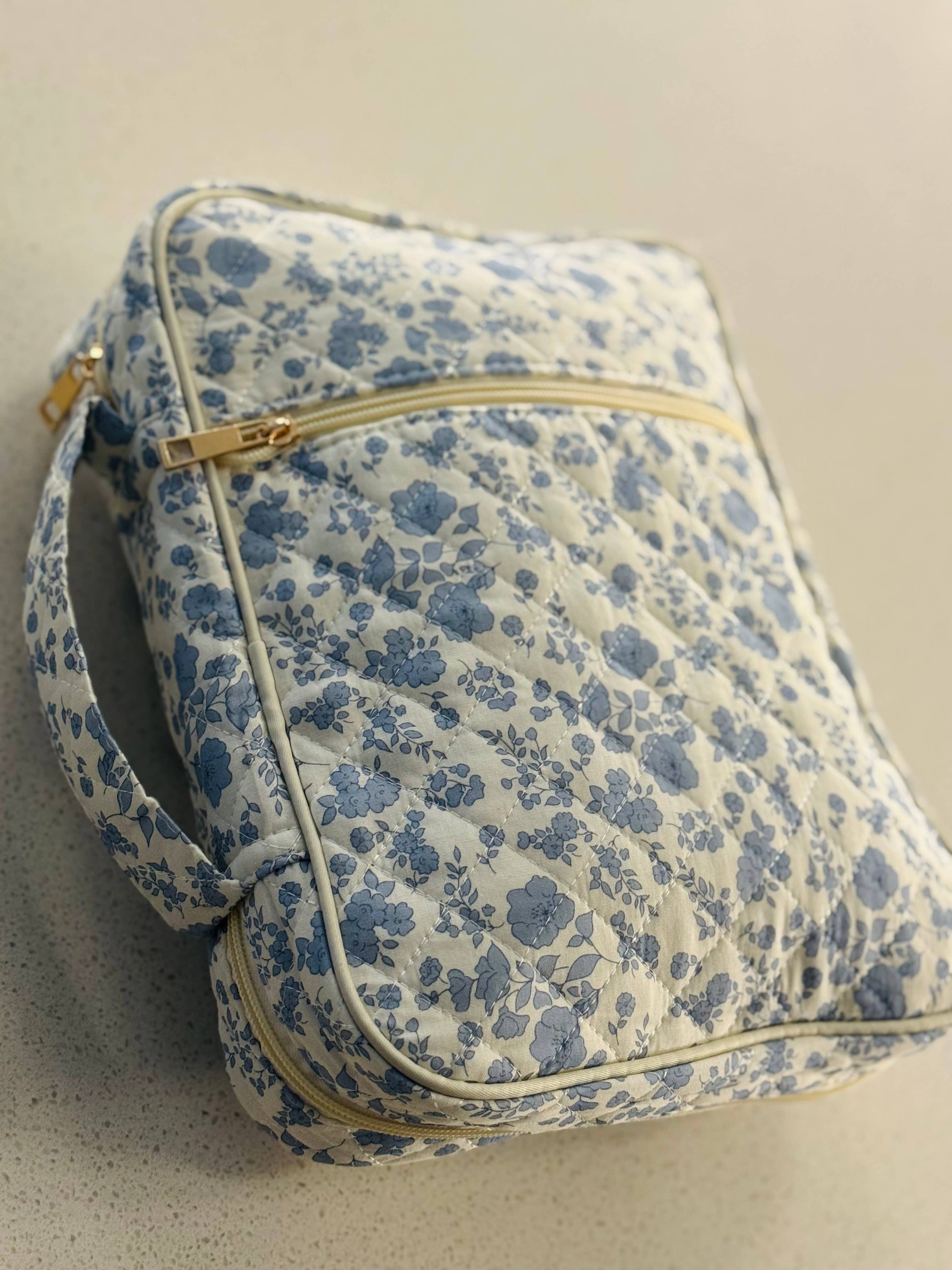 Bible Covers: Blue Floral