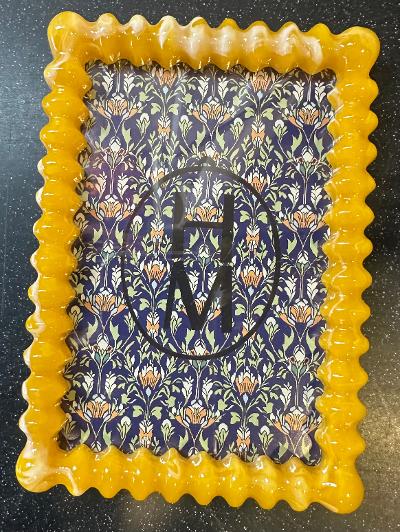 Marbled Resin & Glass Spindle Photo Frame